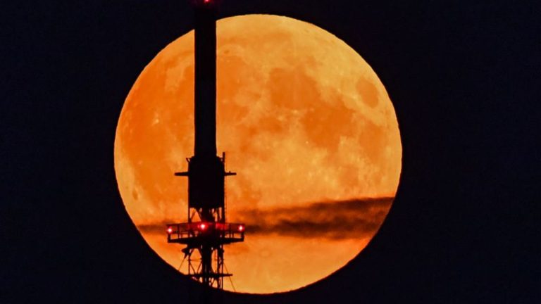 For permanent settlement: Nokia wireless to build a mobile network on the moon