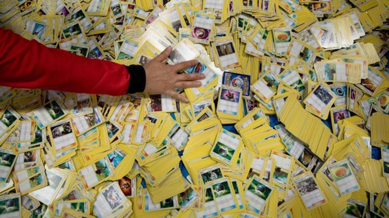 Pokemon Cards: 375.000 Dollar Live-Deal | STERN.de