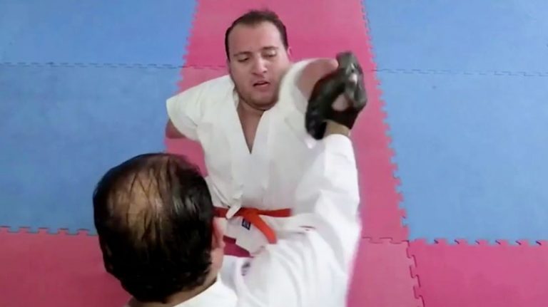 Combat sport without limbs? This man cannot be stopped (Video)