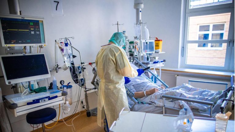 News of the Coronavirus: Almost 12,500 new infections reported