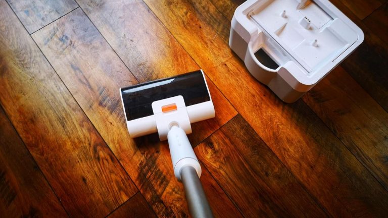 Tesvor V7 – battery-MOP promises to Wipe without contact with disgusting water