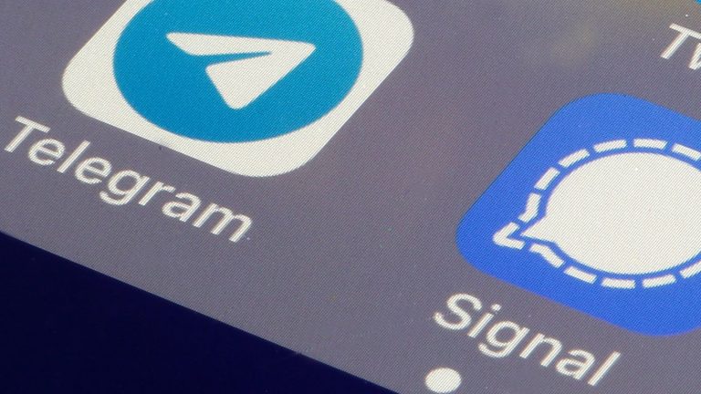 Whatsapp-Alternative: Signal, Telegram and Threema in Check (Video)