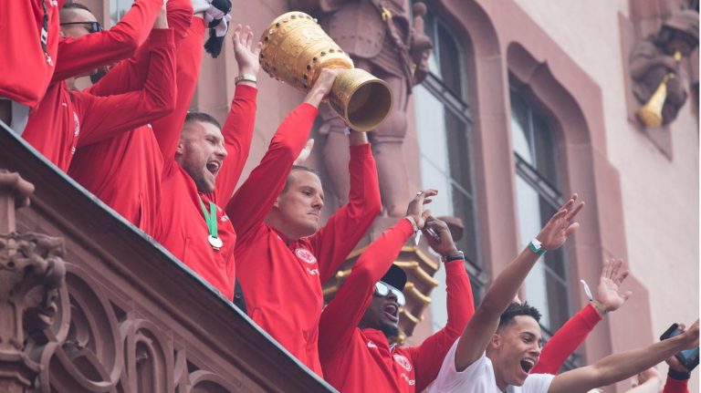 FC Bayern-From: BVB, Leipzig, Leverkusen and Gladbach now hope to build on Cup win
