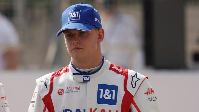 Formula 1, Mick Schumacher lapped at his debut