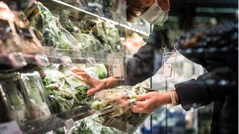 Healthy, cheap, Unhealthy expensive supermarkets in the Netherlands, the start Experiment