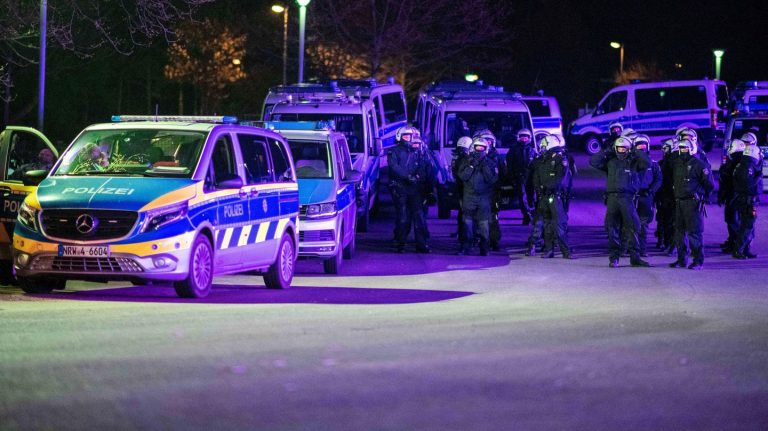 Schalke in shock: players decide on bet after attacks