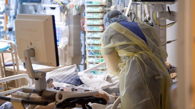 Coronavirus: Fully vaccinated, still seriously ill?