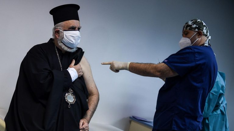Syringe after syringe: How the world vaccinates against corona