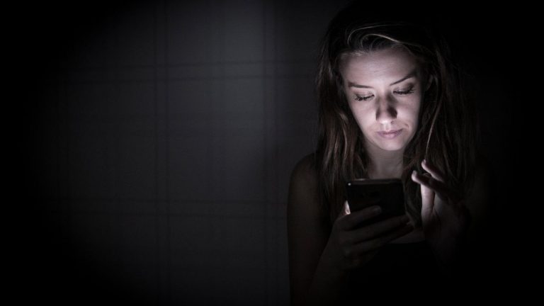 Apple automatically searches iPhones for child pornography