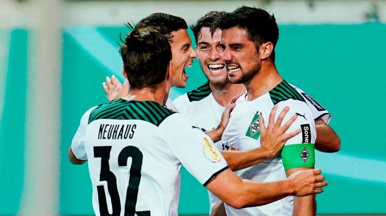 DFB-Pokal: Gladbach, Ingolstadt and KSC continue confidently-Hoffenheim stumbles