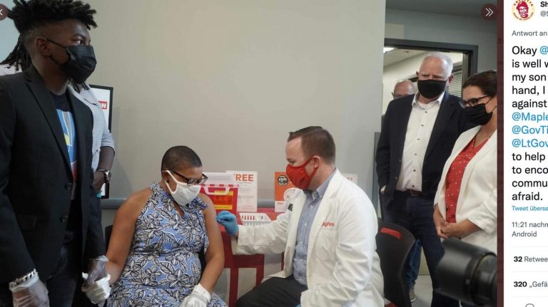 Mother fulfills her son’s birthday wish: she gets vaccinated