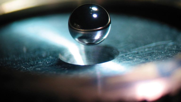 Solar reactor with lasers: Experiment brings breakthrough in nuclear fusion