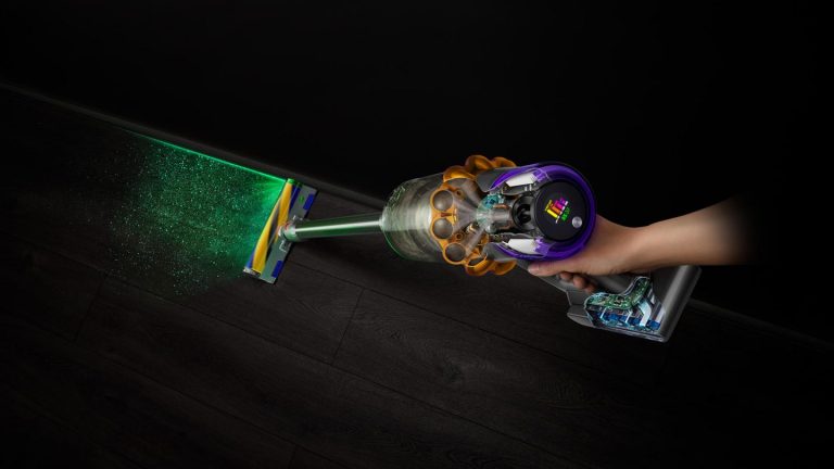 V15 Detect – this Dyson hunts for dust with the laser